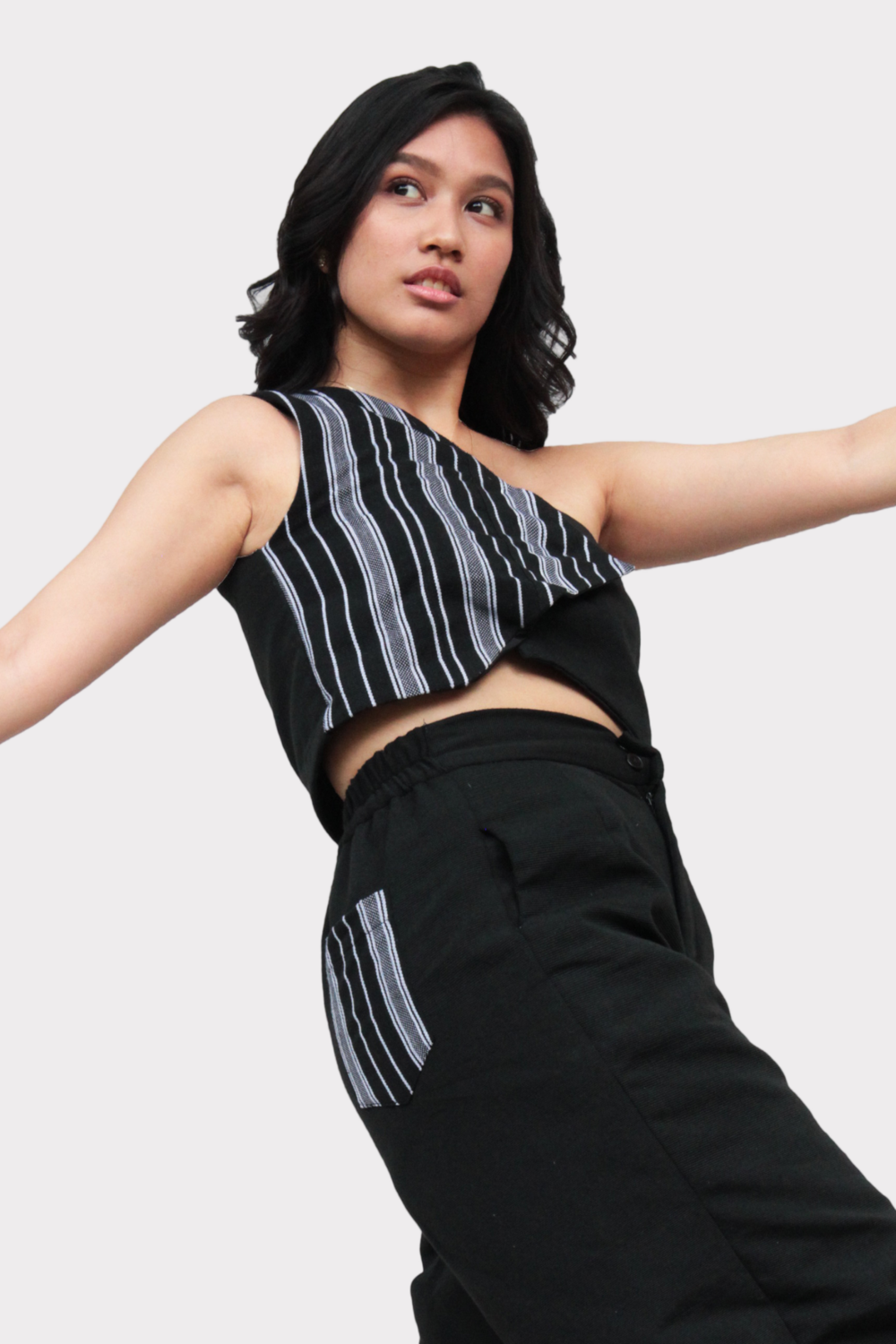 Hanap Habi Melva Half Vest