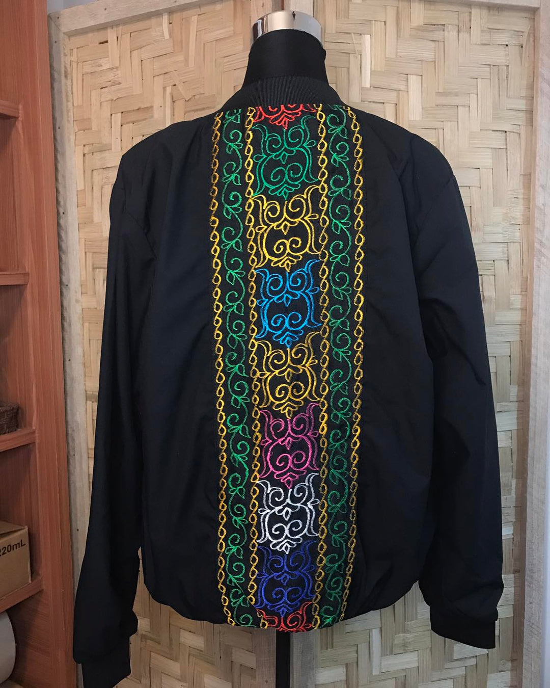 Aretes Style Langkit Bomber Jacket