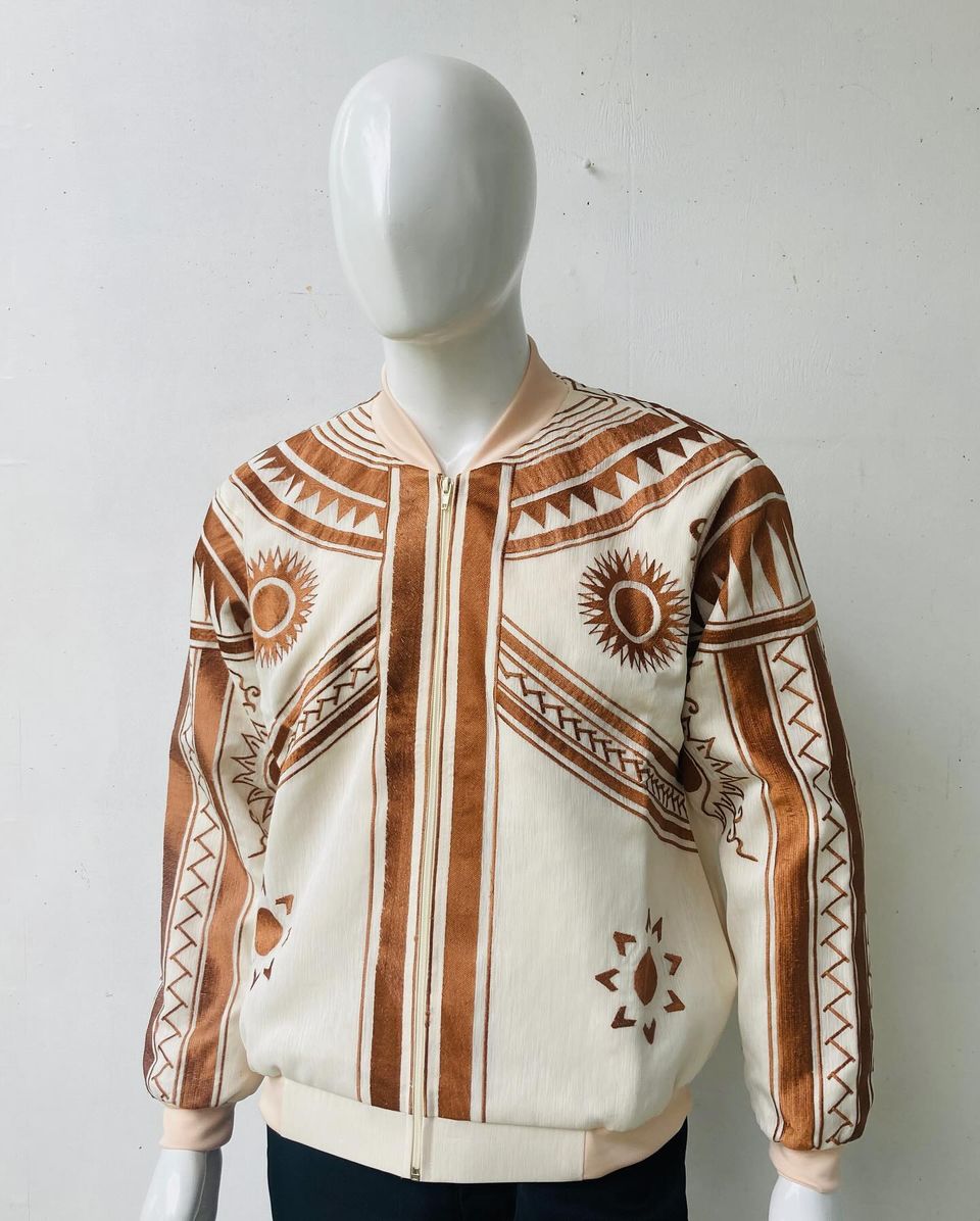 Balik Batik Patik Piña-Jusi Bomber Jacket