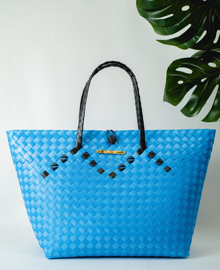 Lokal Bayong Juanita Hand-Woven Handbag