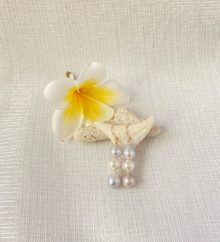 Plumeria Accessories Mutsumi Dangling Baroque Earring
