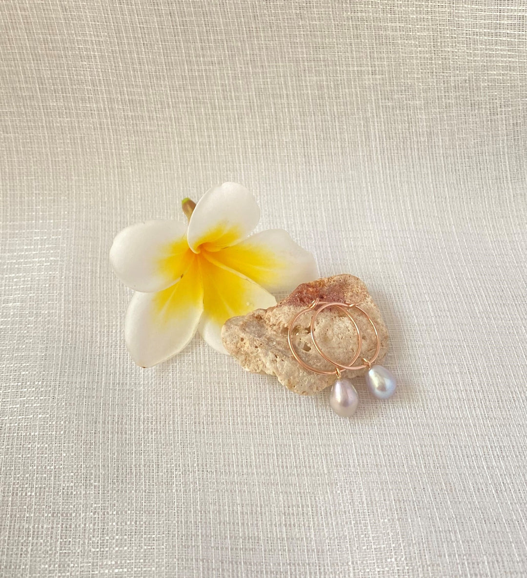 Plumeria Accessories Shizuku Hoop Baroque Earring