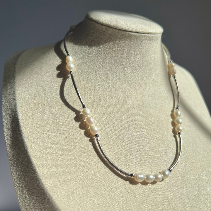 Rajas Val Necklace