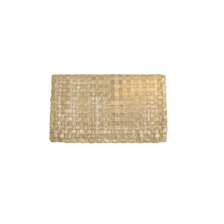 Mula Isla Handwoven Buri Wallet