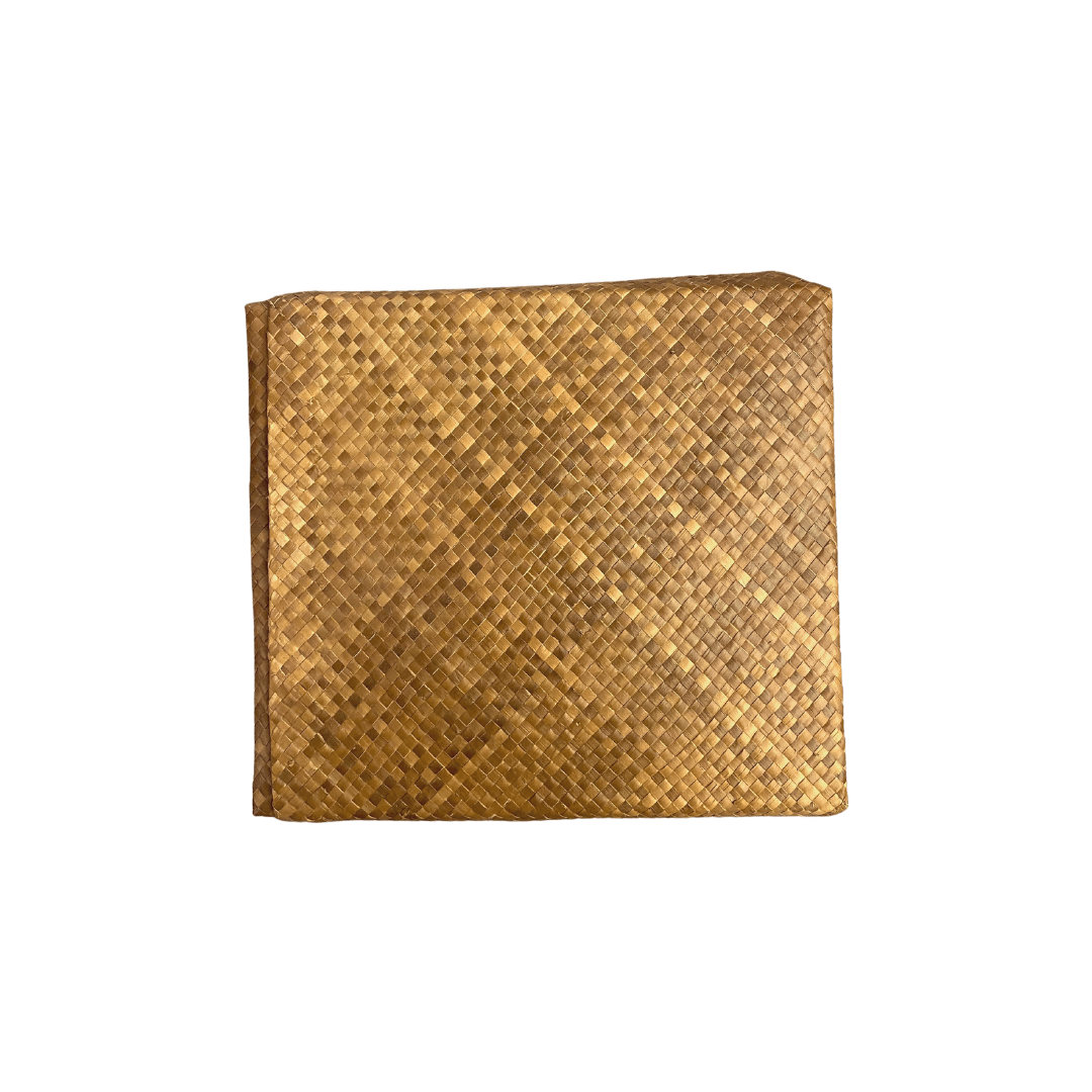 Twelve Topaz	Standing Box