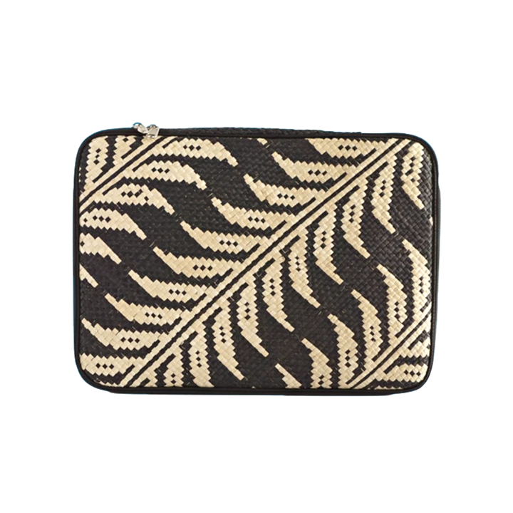 Woven Abre Tikog Grass Laptop Sleeve in Dahon-Dahon