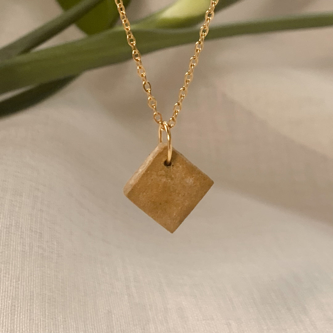 Hirayas Classics Earrings and Necklace Set