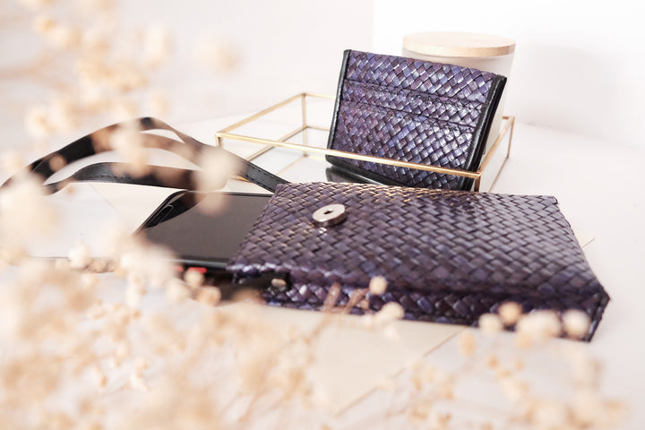 Twelve Topaz Twenty-One Sling