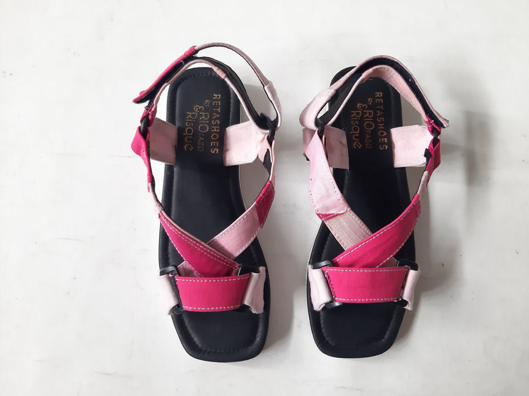 Risqué Designs Womens Retaso Sandals in Pink