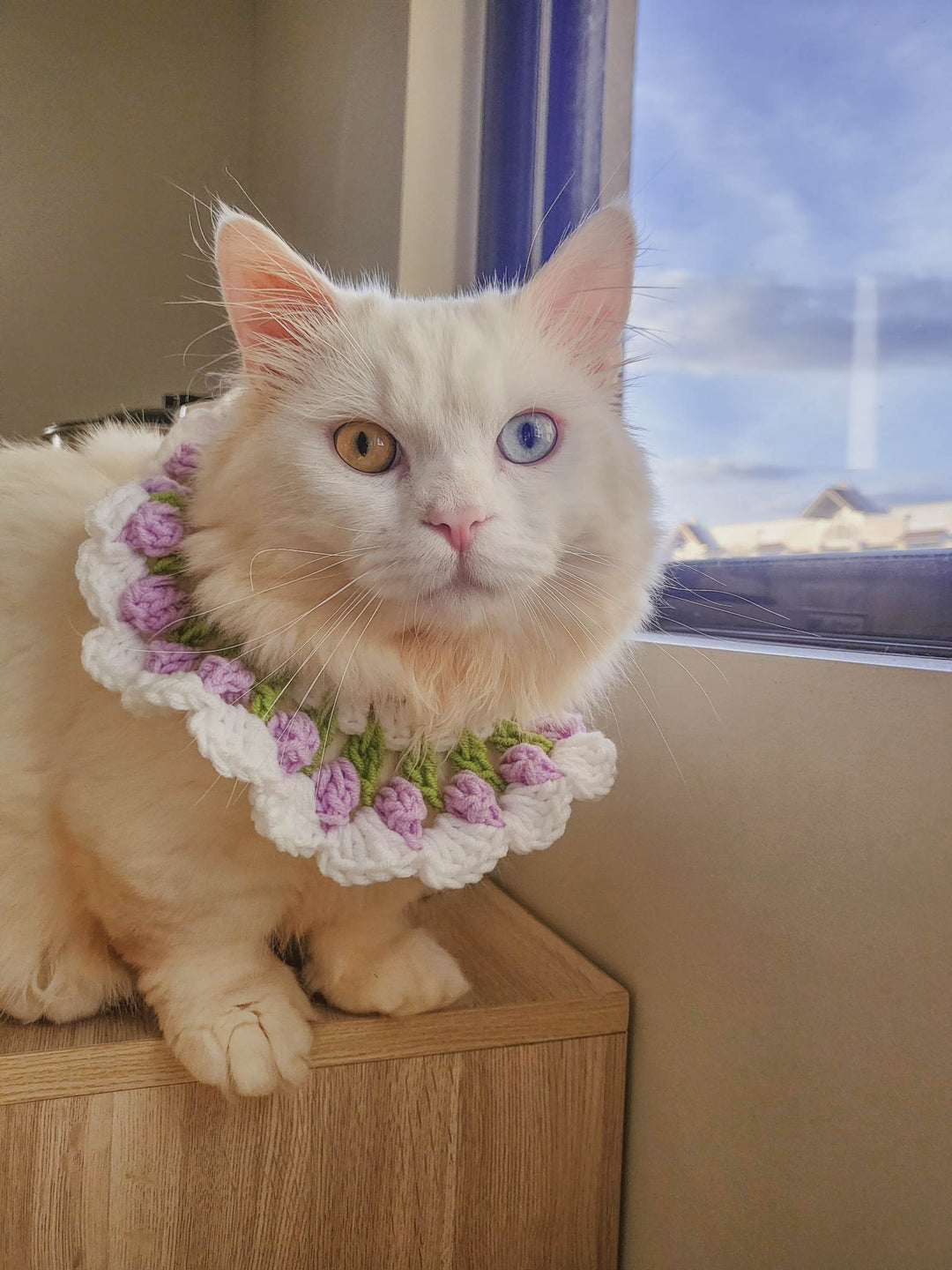 Isla Marikit Adjustable Tulip Crochet Pet Necklace
