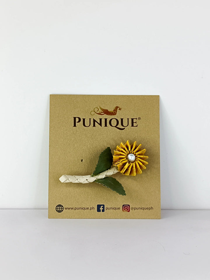 Punique Araw Brooch Magnet