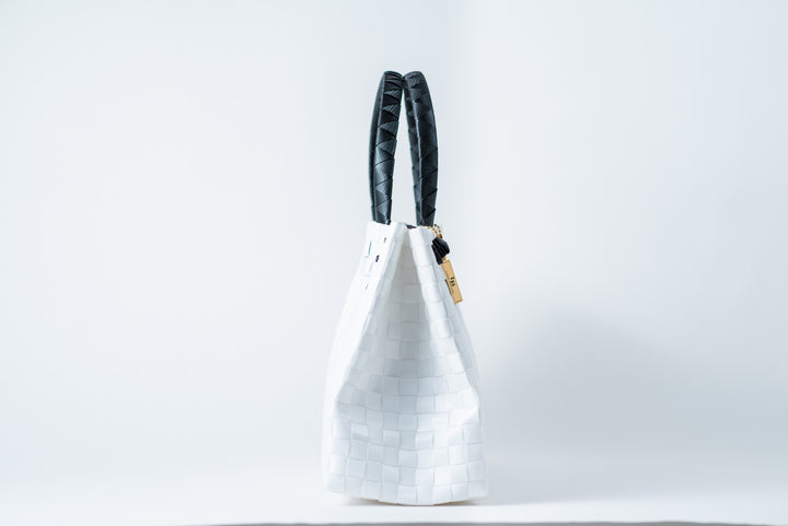 Lokal Bayong	Cindy Hand-Woven Handbag