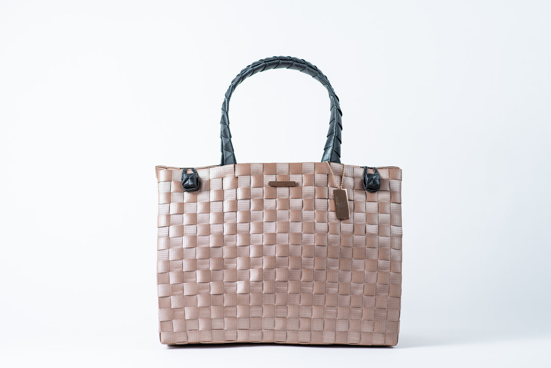 Lokal Bayong	Cindy Hand-Woven Handbag