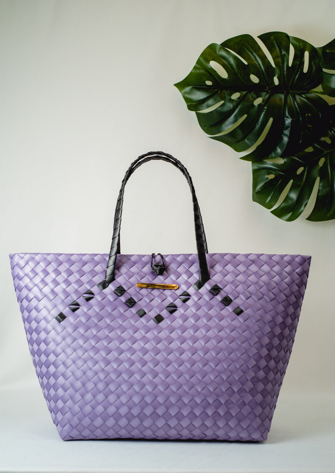 Lokal Bayong Juanita Hand-Woven Handbag