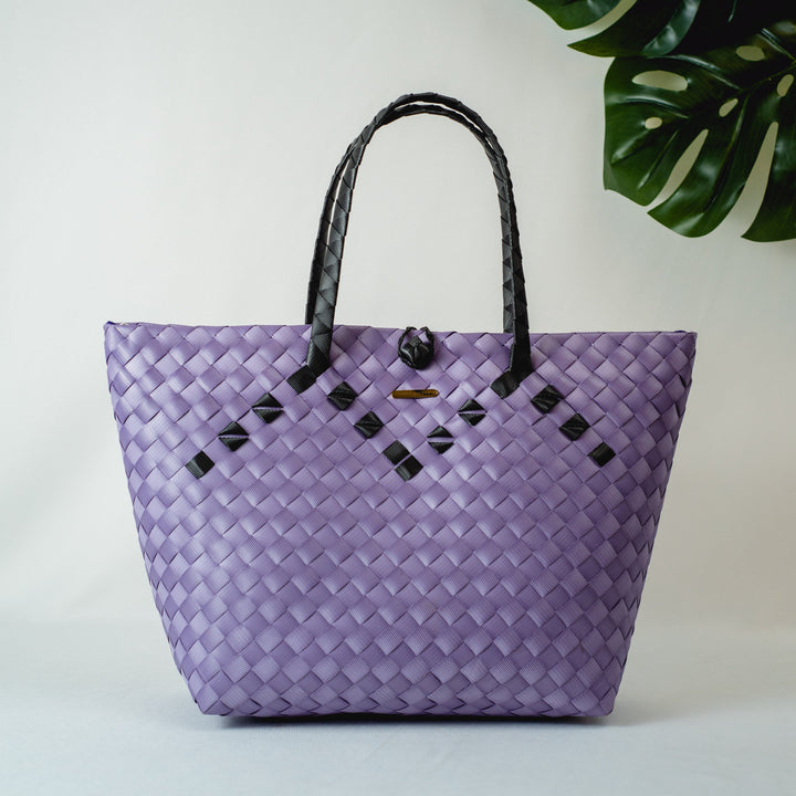 Lokal Bayong Juanita Hand-Woven Handbag