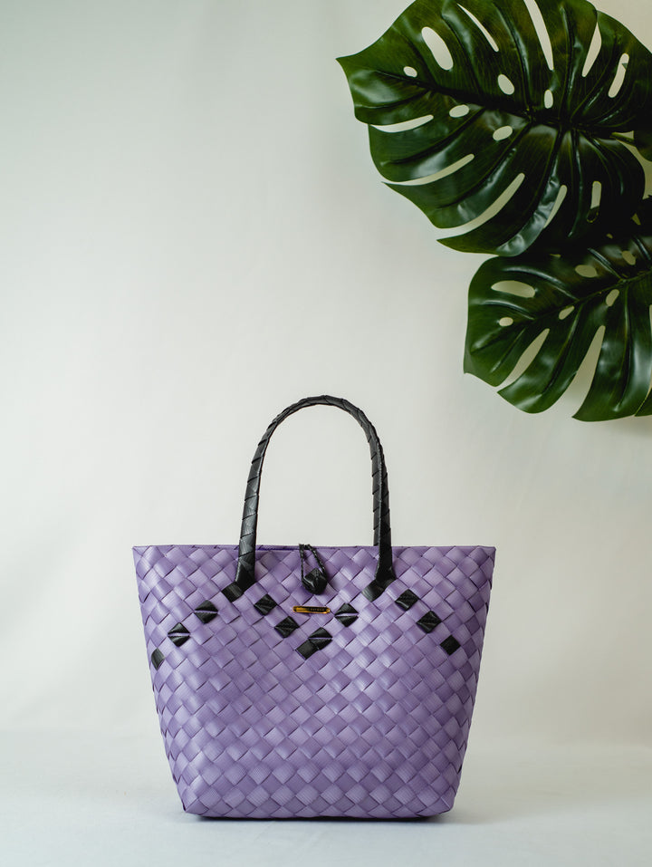 Lokal Bayong Juanita Hand-Woven Handbag