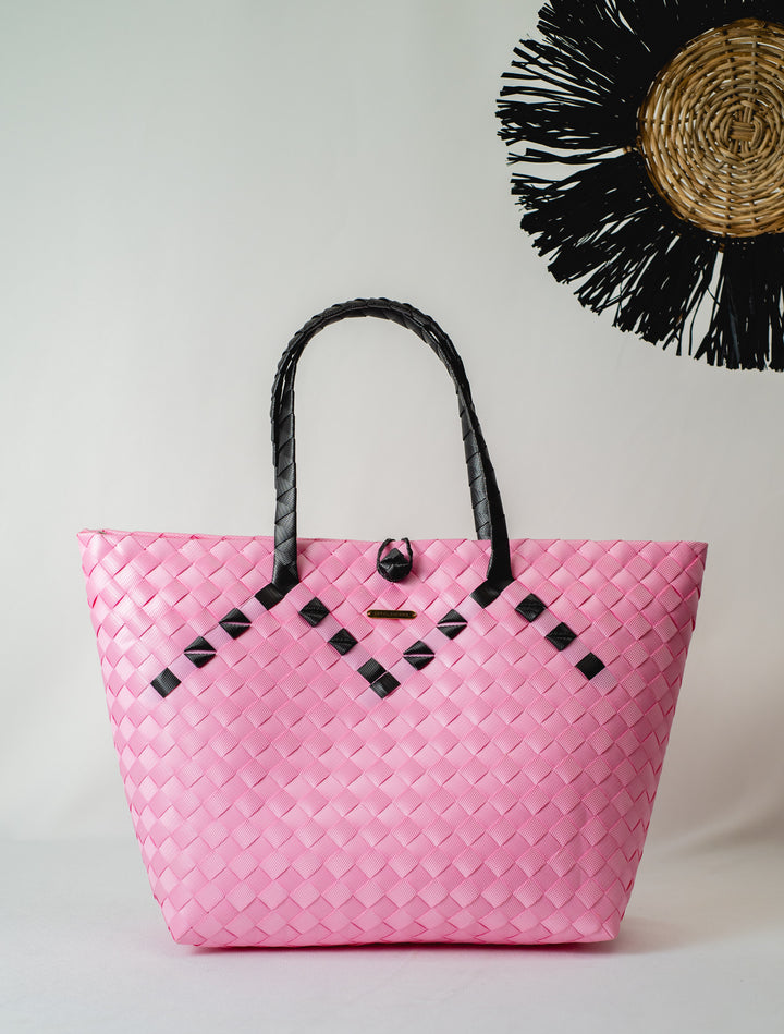 Lokal Bayong Juanita Hand-Woven Handbag