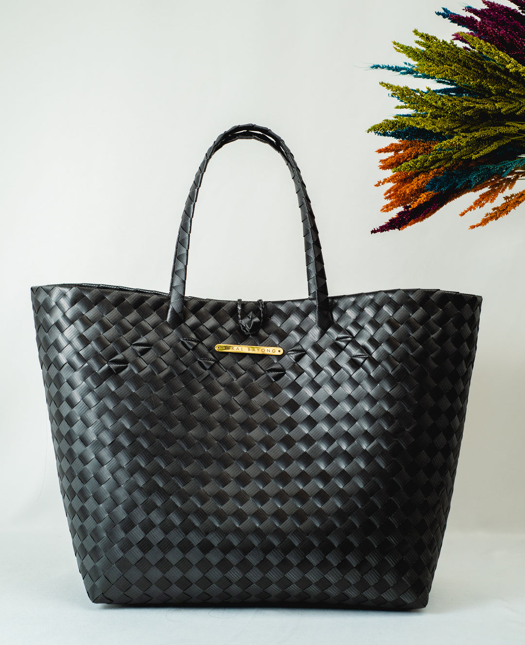 Lokal Bayong Juanita Hand-Woven Handbag