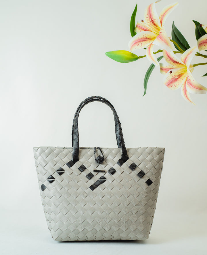 Lokal Bayong Juanita Hand-Woven Handbag