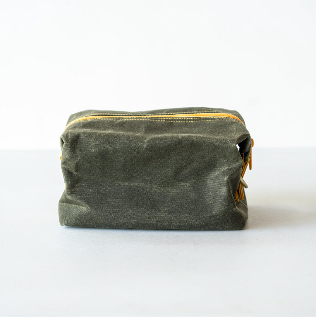 Gouache Sweeney Waxed Canvas Dopp Kit