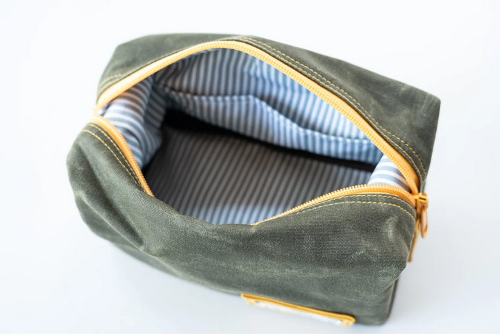 Gouache Sweeney Waxed Canvas Dopp Kit